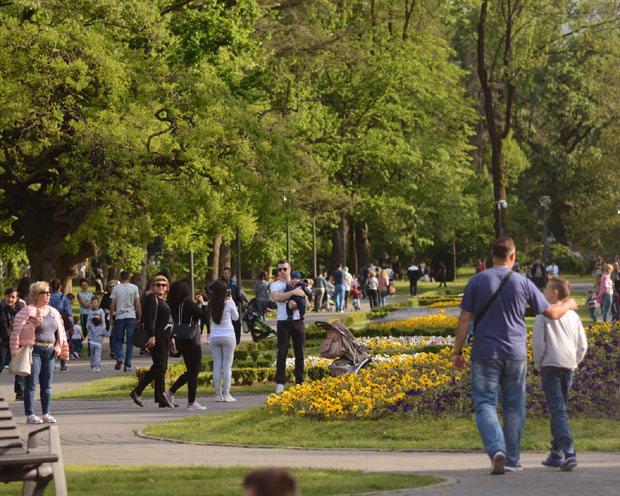 ВРЊАЧКА БАЊА СПРЕМНА ЗА ТУРИСТЕ: Стиже 20.000 гостију!
